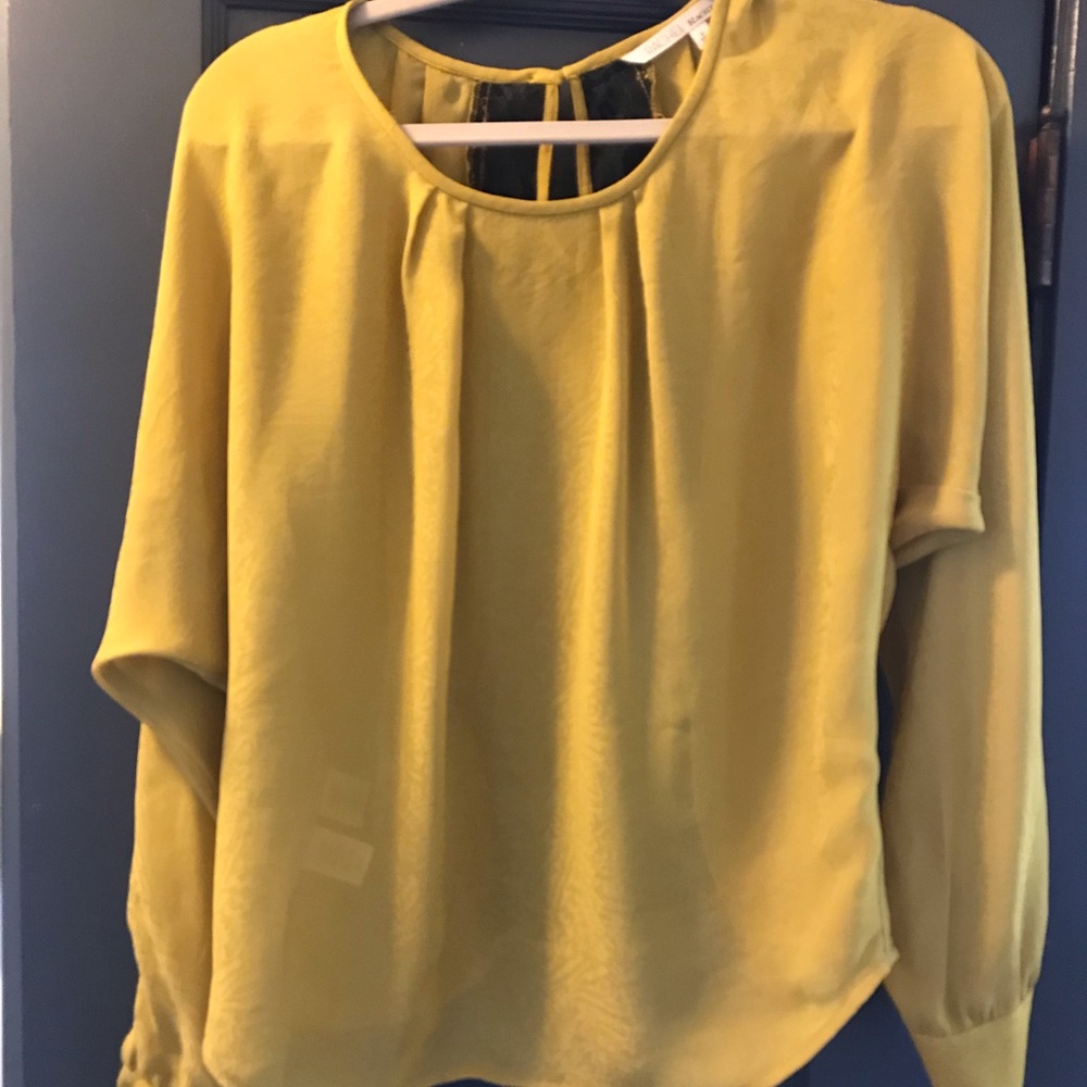 Rachel Rachel Roy sheer top. Size Medium